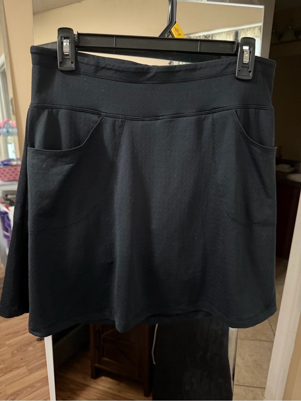 E18 Black Pocket Athletic Skort with pockets